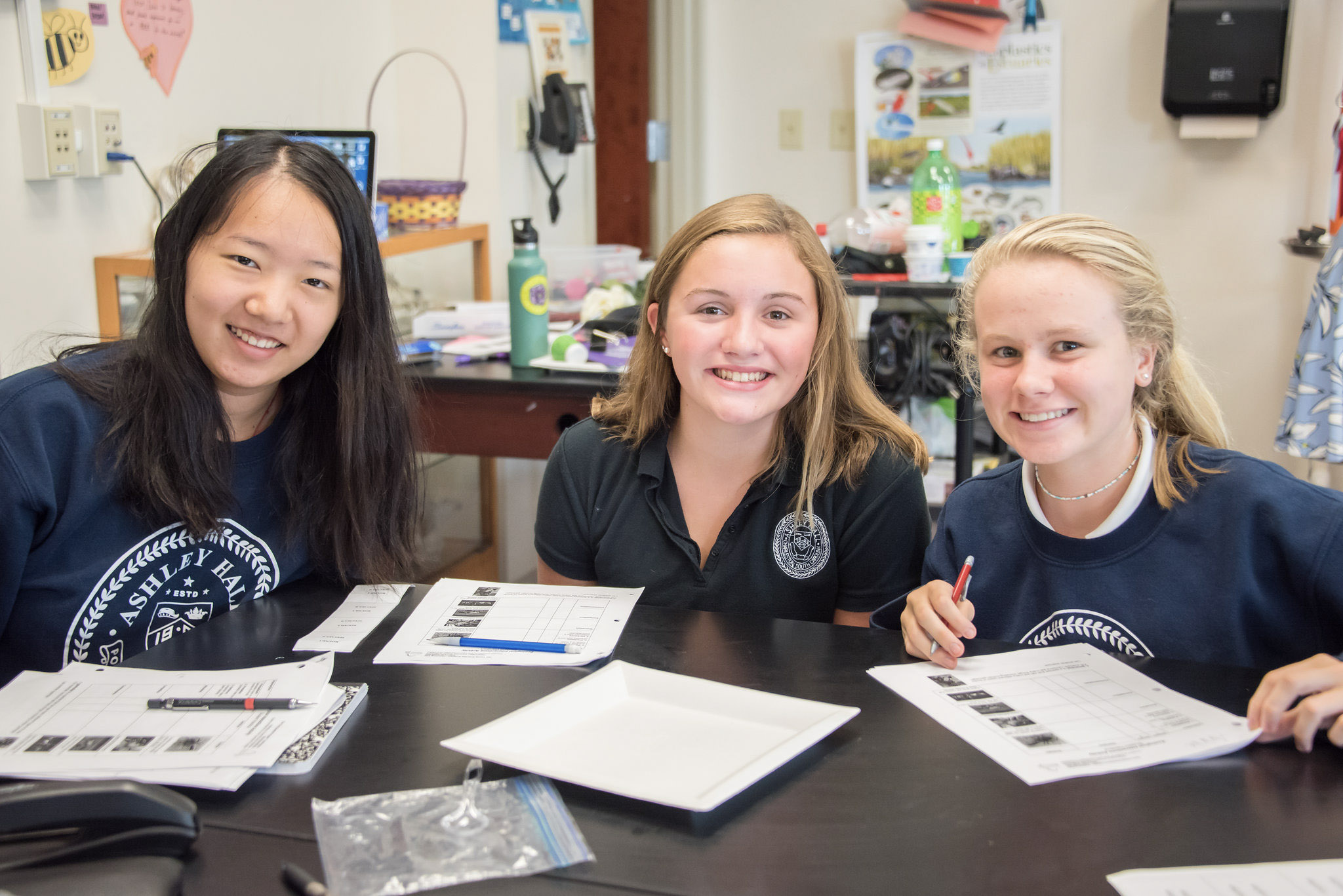  VÌ SAO NÊN CHO CON ĐI HỌC TRƯỜNG NỮ SINH TẠI MỸ 